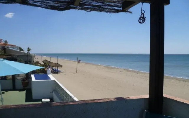 Beach House Costabella