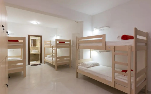 Hostel Free Bird - Adults Only
