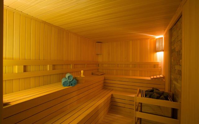 Water Side Resort & Spa