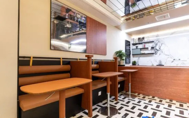 ZaiRenhai Youth Apartment