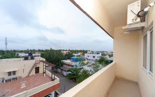 OYO 15702 Thulsi Residency