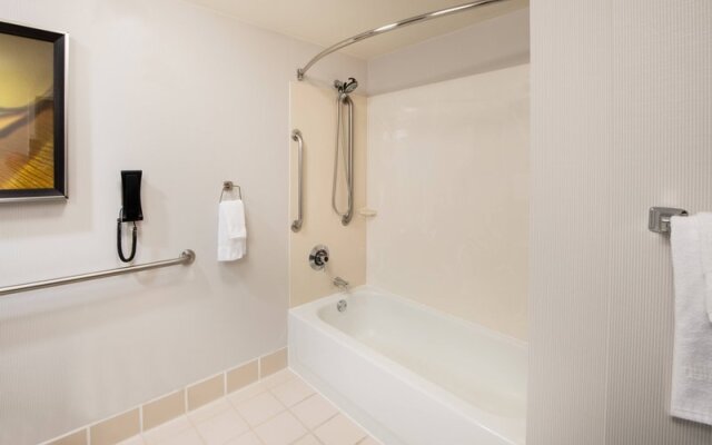 Courtyard Oakland Airport