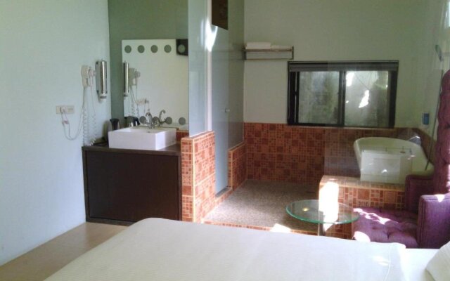 Lev 77 Hostel