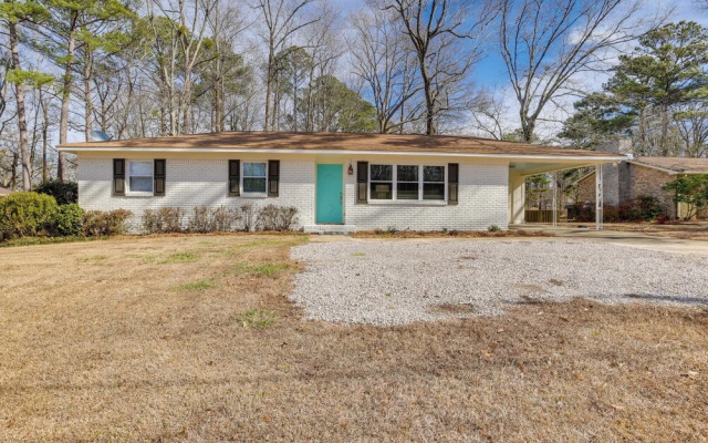 10 Mi to Uab: Inviting Home w/ Free Parking & Wifi