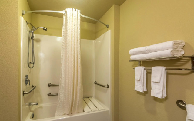 Cobblestone Inn & Suites - Lakin