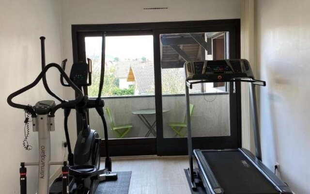 Logis Hôtel Annecy Nord / Argonay