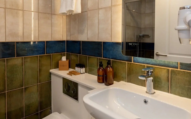 Limehouse Library Hotel