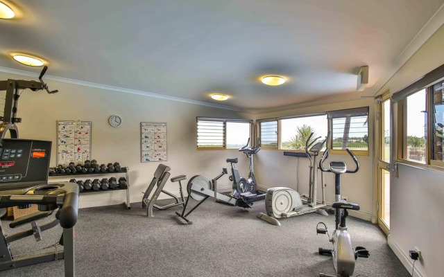 Moonlight Bay Suites
