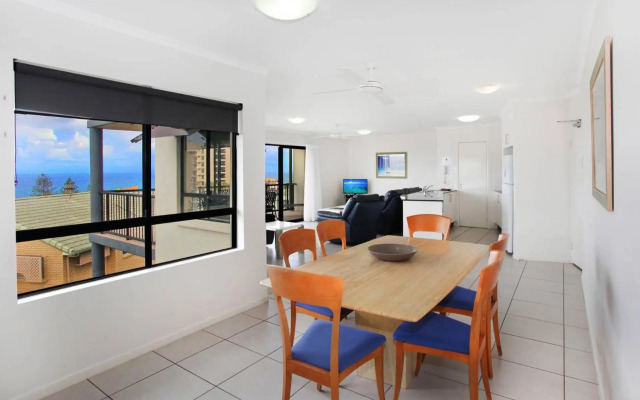 Unit 4 'Beaumont Sur Mer', Coolum Beach