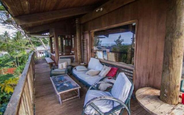 Backpackers Vacation Inn and Plantation Village