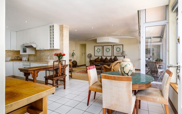 Balie Bay 1 - Adults Only