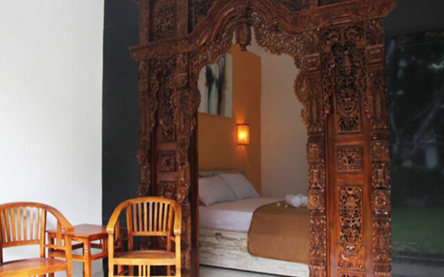 Legian Mas Beach Inn