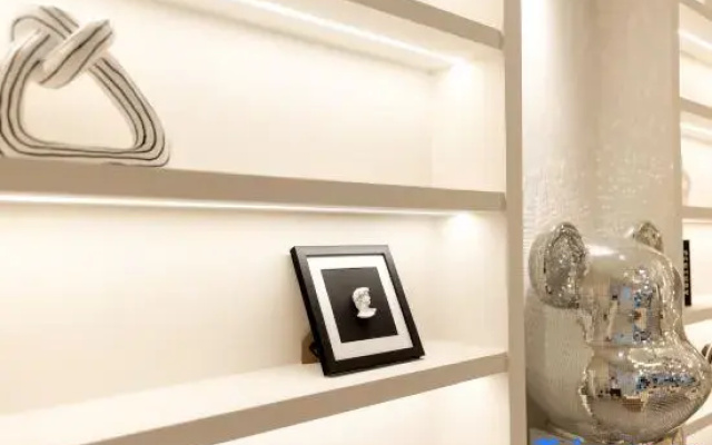 Qiduo Light Luxury Homestay (Beihai High-Speed Railway Station Ocean Window)
