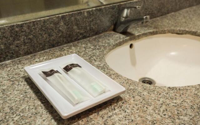 LeGreen Suite Tondano
