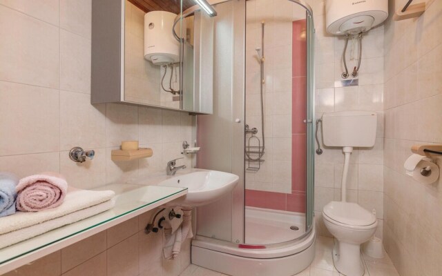 Stunning Home in Pula With Wifi and 7 Bedrooms