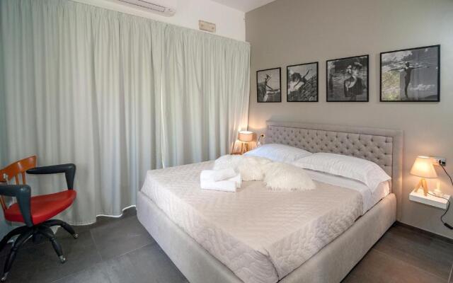 Maison27 (Adults Only)