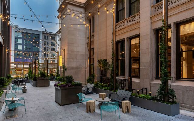 Canopy by Hilton Philadelphia Center City