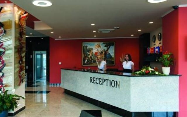 Tcc Grand Plaza Hotel