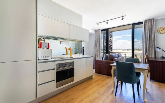 Alimama Spaces: the Pinnacle Ellipse