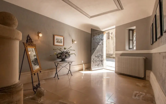 Chateau Terre Blanche