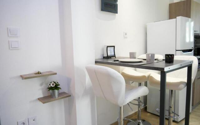 Lux Sea Apartment - Porto Rafti