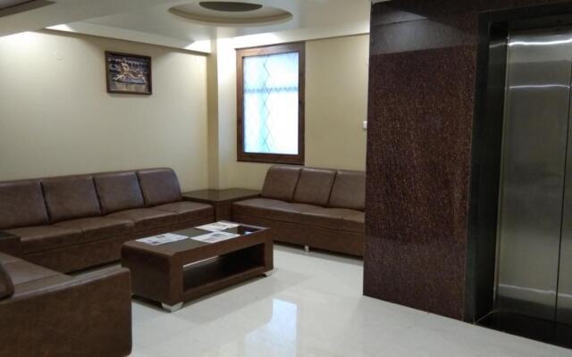 OYO 26698 Hotel Shringar Palace