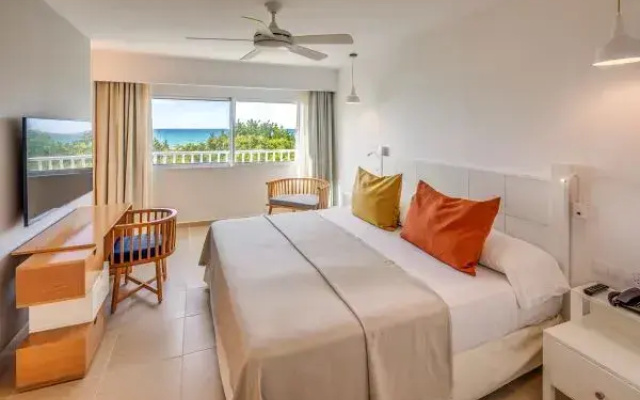 Sol Caribe Beach