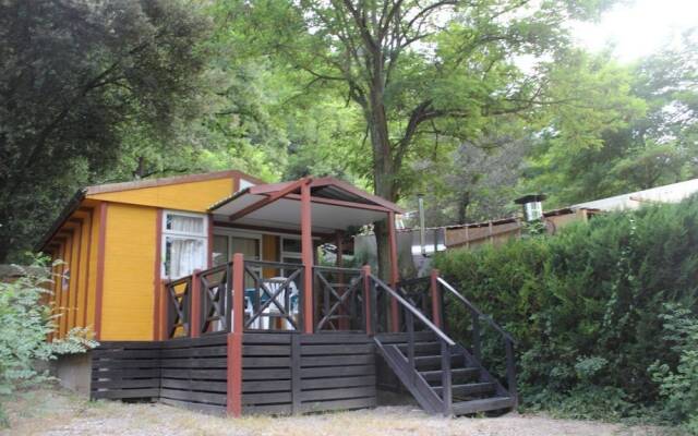 Camping Besalu