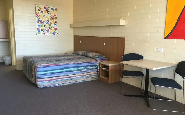 Opal Inn Hotel Motel