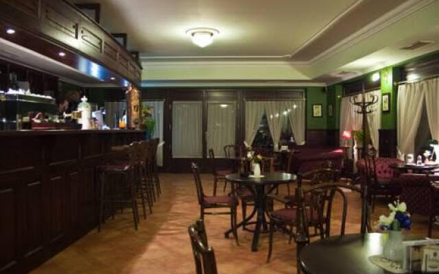 Adler Hotel
