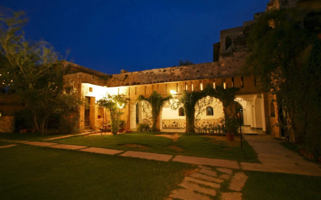 Neemrana's - Hill Fort - Kesroli