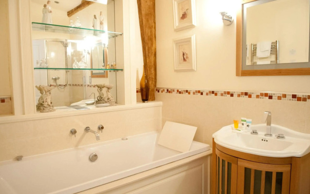 Dunsley Hall Hotel