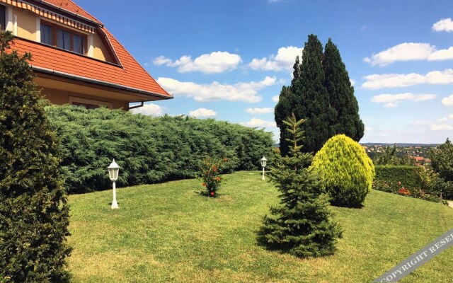 Heviz Therme Apartmenthaus