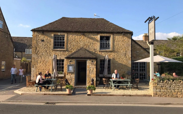 The Mousetrap Inn