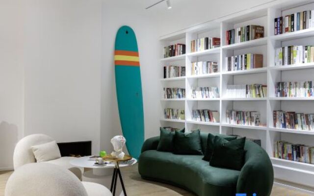 Sanya Easy accommodation design surf home stay