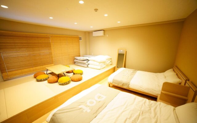 Dot Hostel & Bar