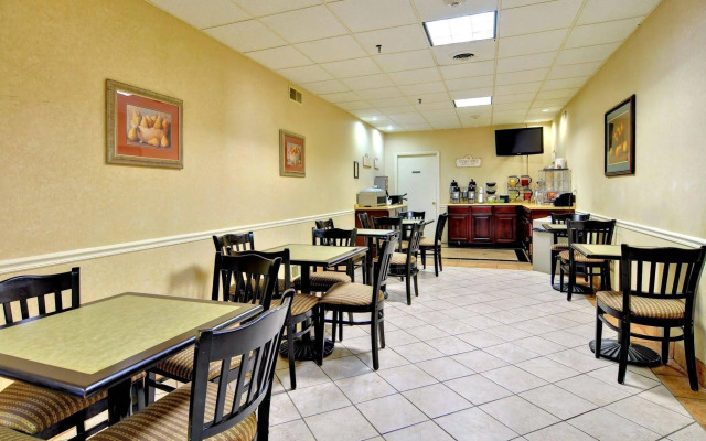 Quality Inn & Suites Morgantown - University Area