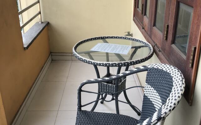Anh Quoc Hotel