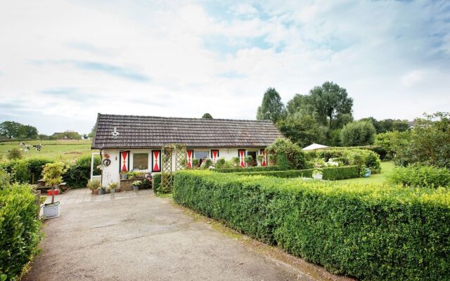 Nostalgic Holiday Accommodation on the Outskirts of the Village of Mechelen in South Limburg