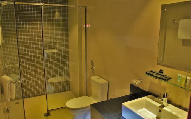 Muscat Express Hotel