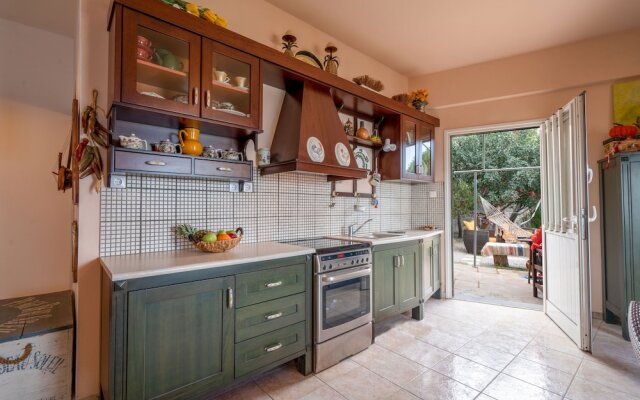 Maroussa's Apartment's