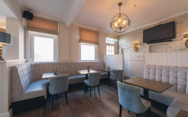 Somerset House Hotel & Restaurant