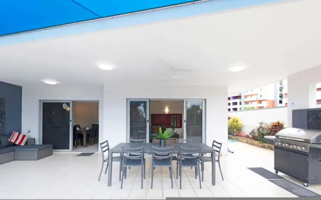 Zen Saltwater Retreat Balcony Pool Seaview