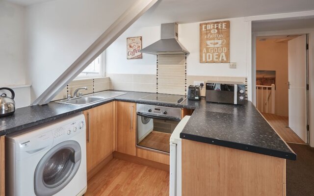 Apartment 4 At Glencoe