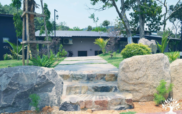The Acacia Retreat