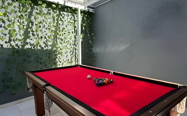 Casa em Condomínio Frente a Praia Caraguatatuba