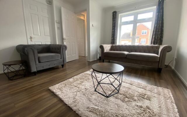 Captivating 3-bed House in Strood, Rochester Kent