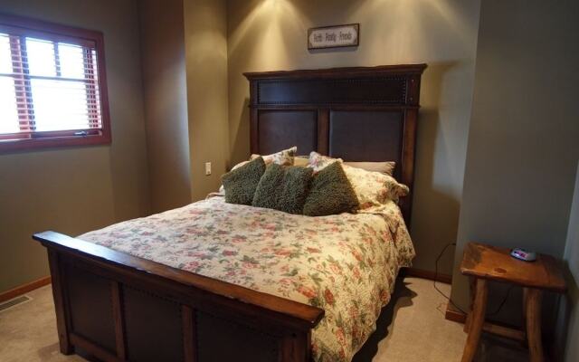 Mountain Town Properties Grey Wolf 5