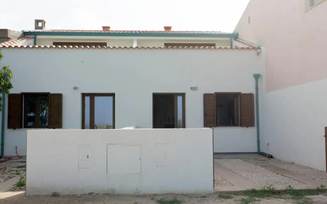 Sunshine Luxury Seafront House - S'arena Scoada