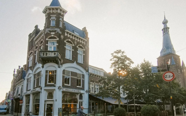 Stadsvilla Tilburg met tuin, Luxury Hendrik